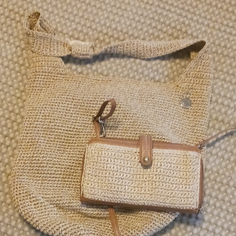 Tan Shoulder Bag Set with Textured Tote and Structured Pouch